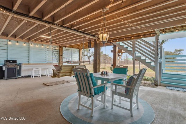 123 E 5th Street, Long Beach, MS 39560