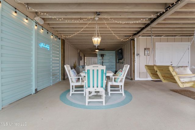 123 E 5th Street, Long Beach, MS 39560