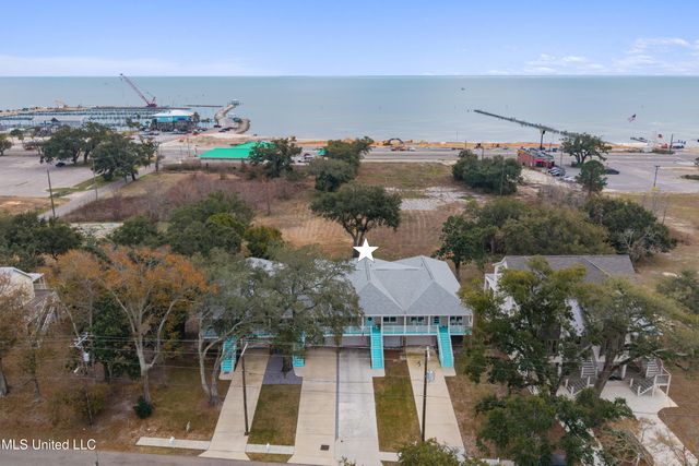 123 E 5th Street, Long Beach, MS 39560