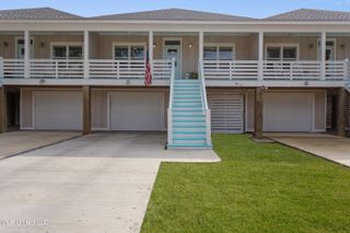 123 E 5th Street, Long Beach, MS 39560