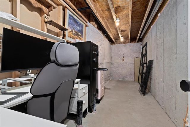 8112 N CLYDESDALE DR, Eagle Mountain, UT 84005