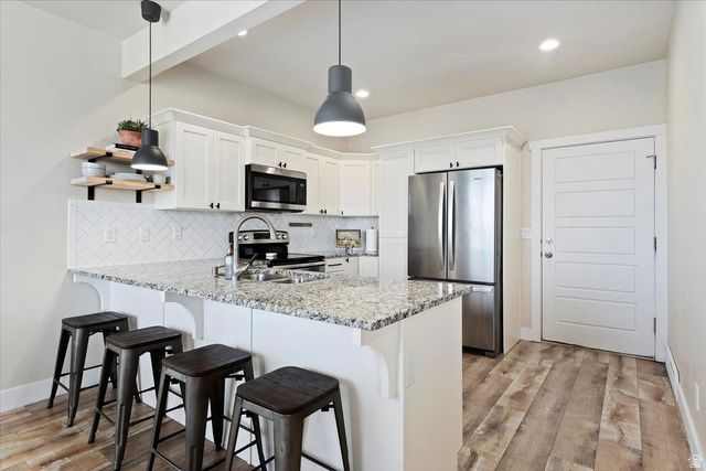 8112 N CLYDESDALE DR, Eagle Mountain, UT 84005