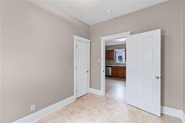 118 Vaughn Street, Excelsior Springs, MO 64024