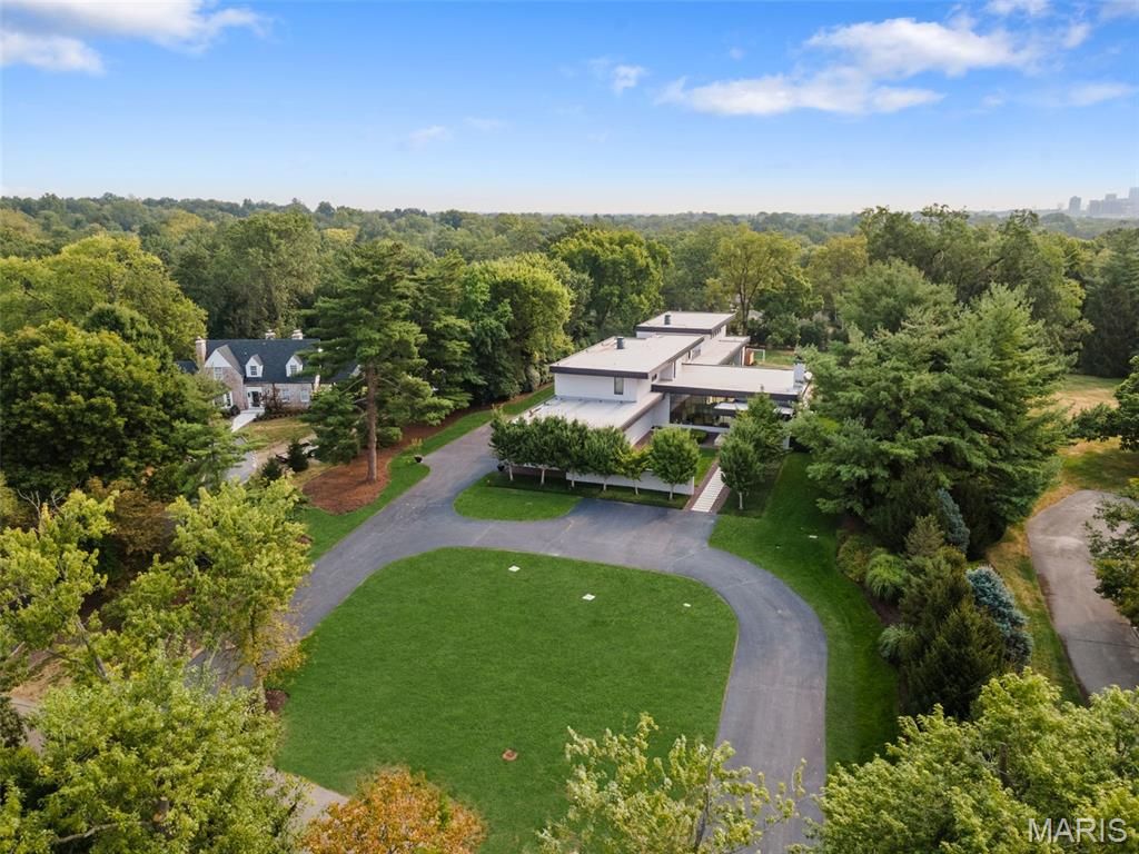 22 Fordyce Lane, Ladue, MO 63124