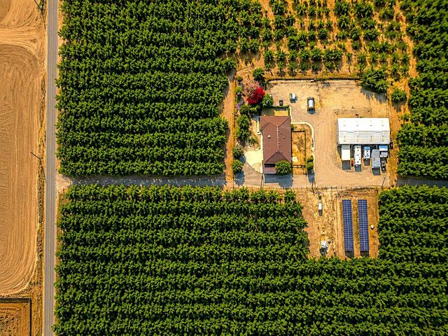13626 W Harding Rd, Turlock, CA 95380