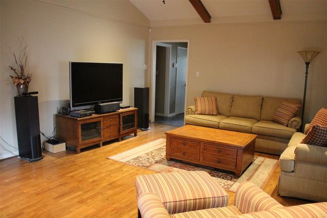 13822 Saint Marys Lane, Houston, TX 77079