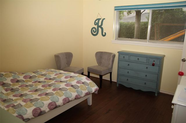 13822 Saint Marys Lane, Houston, TX 77079