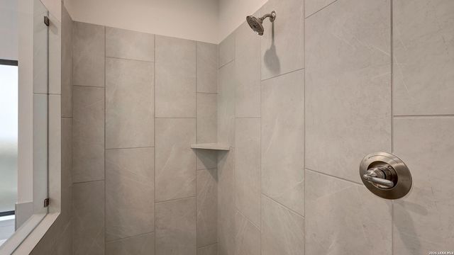 10726 Saleh Corner, San Antonio, TX 78224