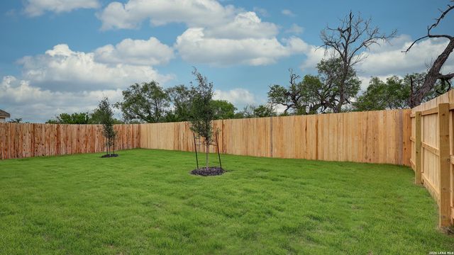10726 Saleh Corner, San Antonio, TX 78224