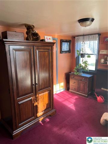 1395 Sleepy Hollow, Milford Twp, PA 18073