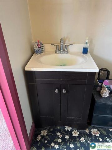 1395 Sleepy Hollow, Milford Twp, PA 18073