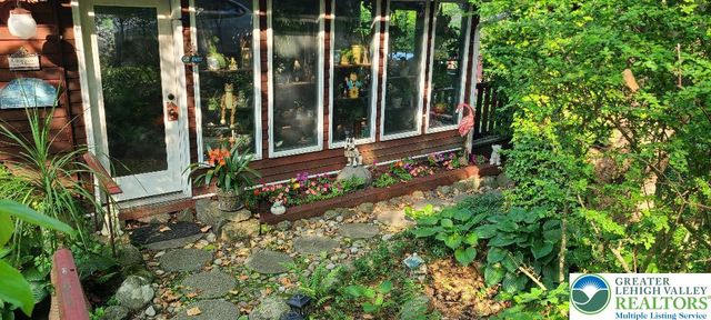 1395 Sleepy Hollow, Milford Twp, PA 18073