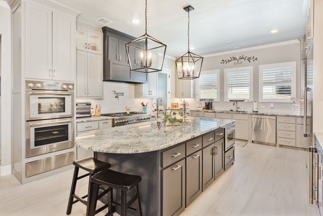 1466 County Road 1270, Alvord, TX 76225