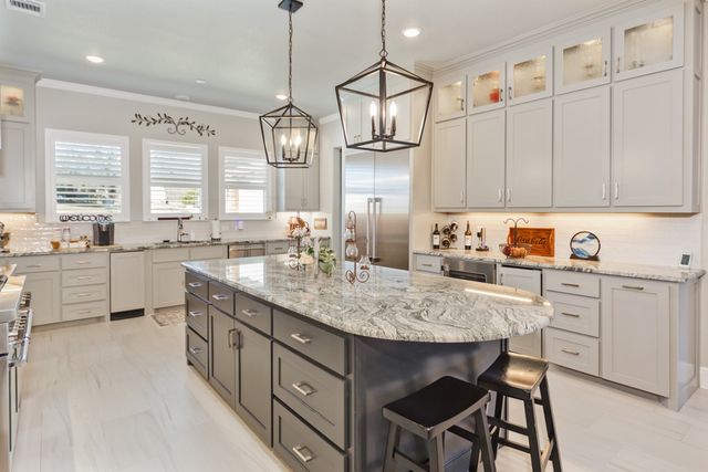 1466 County Road 1270, Alvord, TX 76225