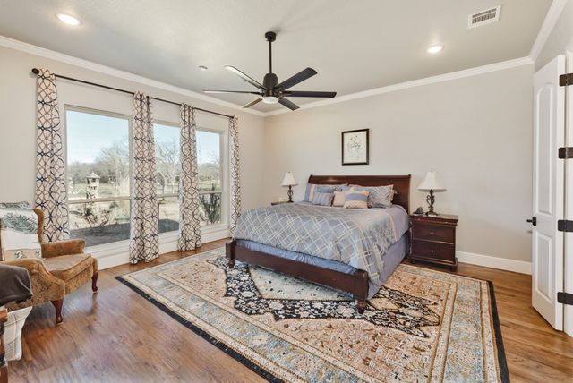 1466 County Road 1270, Alvord, TX 76225