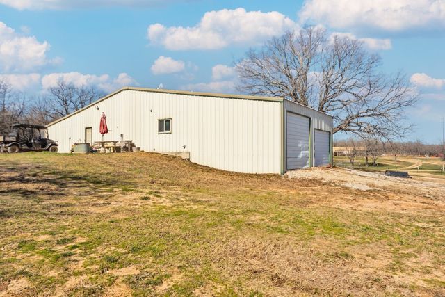 1466 County Road 1270, Alvord, TX 76225