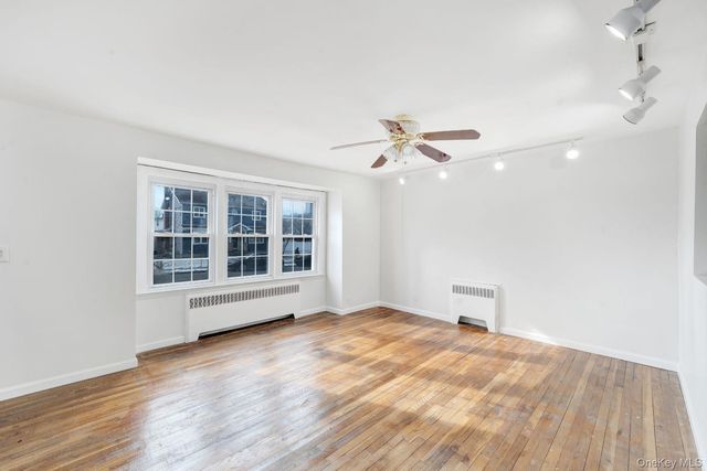 450 Rhodes Lane, West Hempstead, NY 11552