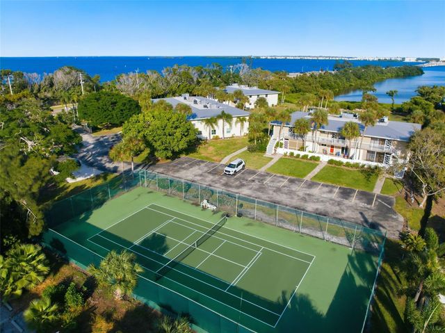 749 MANATEE AVENUE 749, Holmes Beach, FL 34217