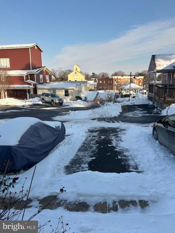 110 W O ST, Purcellville, VA 20132