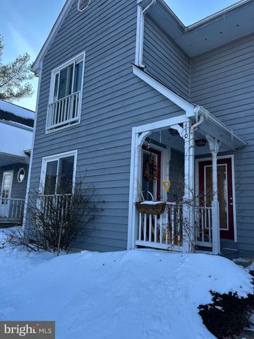 110 W O ST, Purcellville, VA 20132