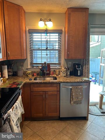 110 W O ST, Purcellville, VA 20132