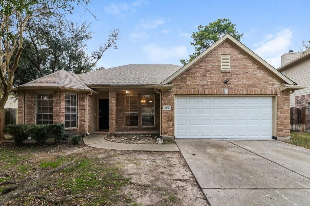 607 Loggers Chase Court, Spring, TX 77386