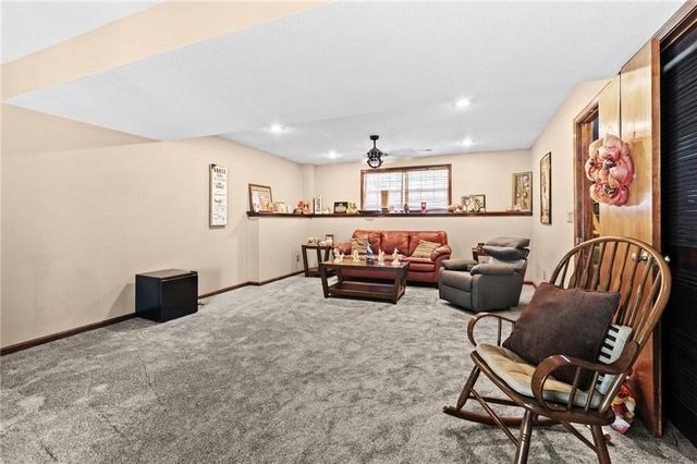 1106 S Scott Avenue, Belton, MO 64012