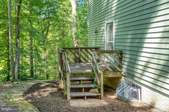 11646 HOWITZER LN, Woodbridge, VA 22192