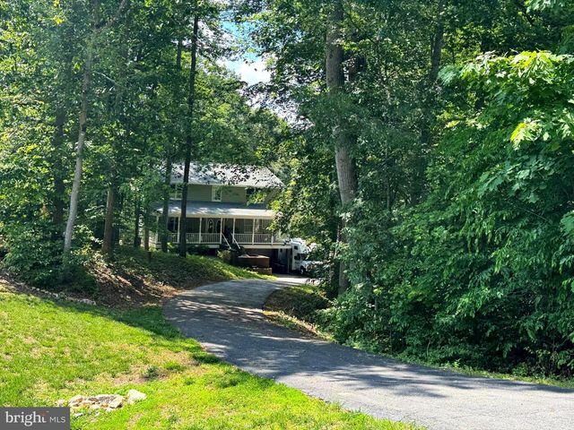 11646 HOWITZER LN, Woodbridge, VA 22192