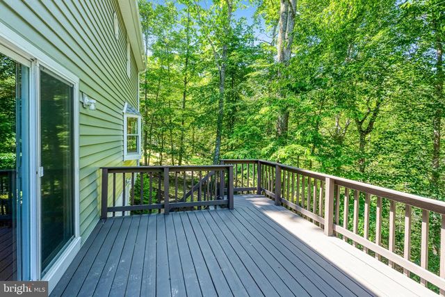 11646 HOWITZER LN, Woodbridge, VA 22192