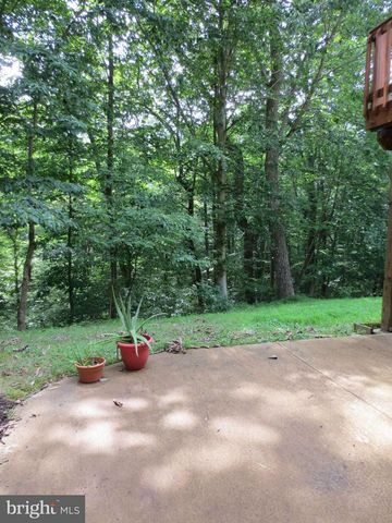 11646 HOWITZER LN, Woodbridge, VA 22192
