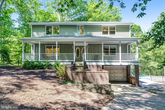 11646 HOWITZER LN, Woodbridge, VA 22192