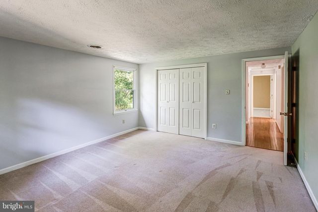 11646 HOWITZER LN, Woodbridge, VA 22192