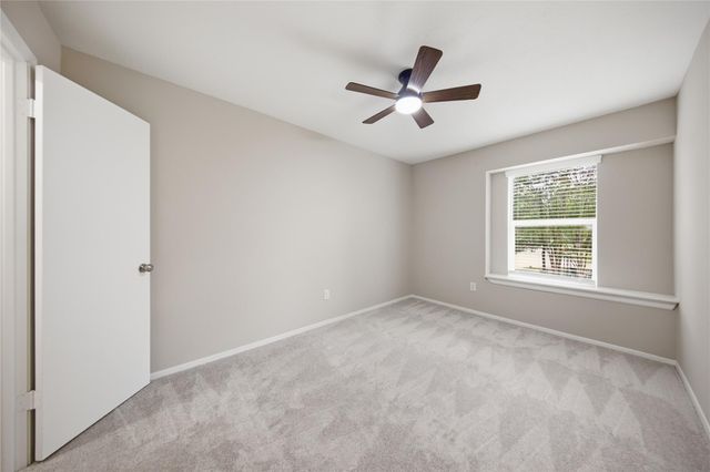 21 Oldstream Court, The Woodlands, TX 77381