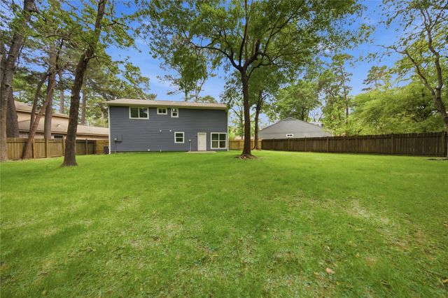 21 Oldstream Court, The Woodlands, TX 77381