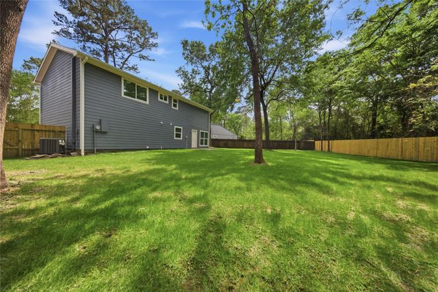 21 Oldstream Court, The Woodlands, TX 77381