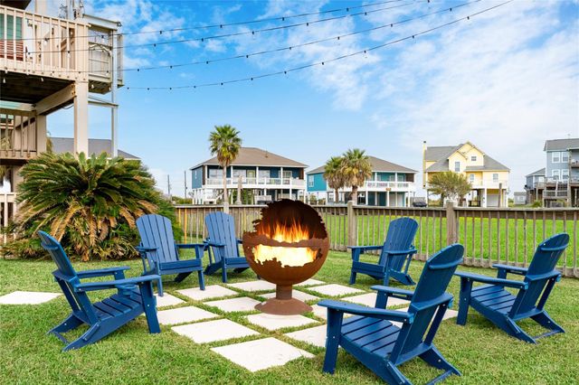 3228 Castle Drive, Crystal Beach, TX 77650