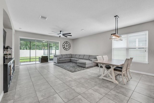 17651 BRIGHT WHEAT DRIVE, Lithia, FL 33547