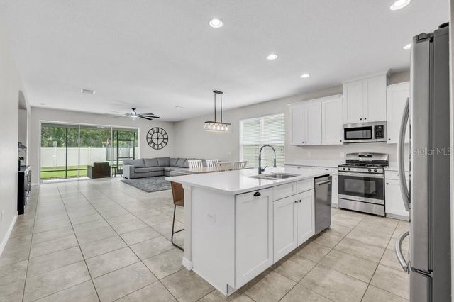 17651 BRIGHT WHEAT DRIVE, Lithia, FL 33547