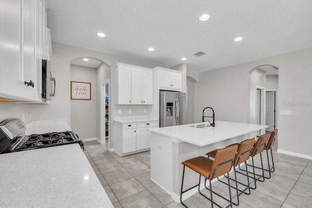 17651 BRIGHT WHEAT DRIVE, Lithia, FL 33547
