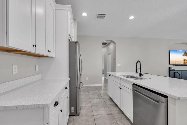 17651 BRIGHT WHEAT DRIVE, Lithia, FL 33547