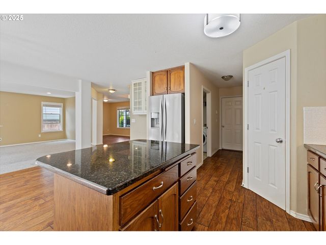 215 Nw 150TH Way, Vancouver, WA 98685