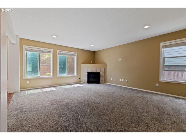 215 Nw 150TH Way, Vancouver, WA 98685