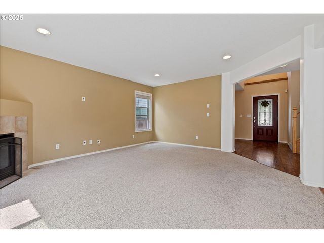 215 Nw 150TH Way, Vancouver, WA 98685