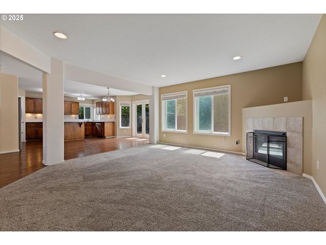 215 Nw 150TH Way, Vancouver, WA 98685
