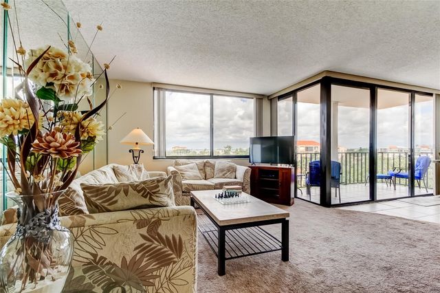6218 PALMA DEL MAR BOULEVARD S 606, St Petersburg, FL 33715