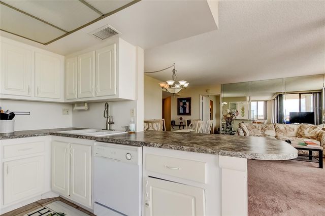 6218 PALMA DEL MAR BOULEVARD S 606, St Petersburg, FL 33715