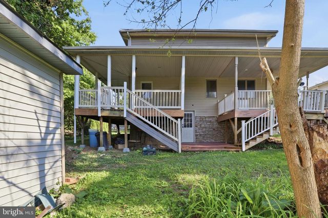 323 E ORANGE ST, Elizabethtown, PA 17022