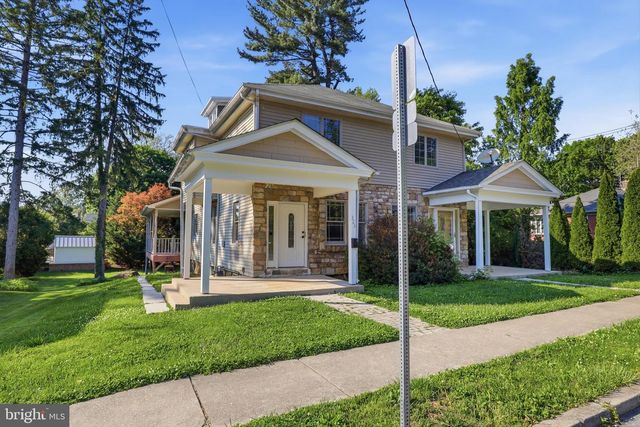 323 E ORANGE ST, Elizabethtown, PA 17022