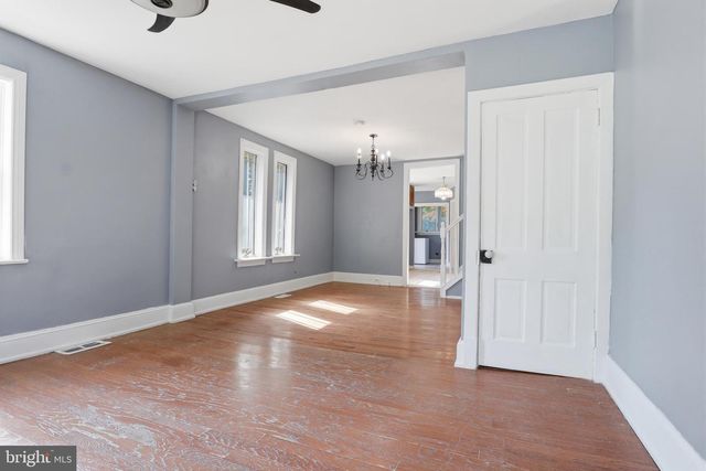 323 E ORANGE ST, Elizabethtown, PA 17022